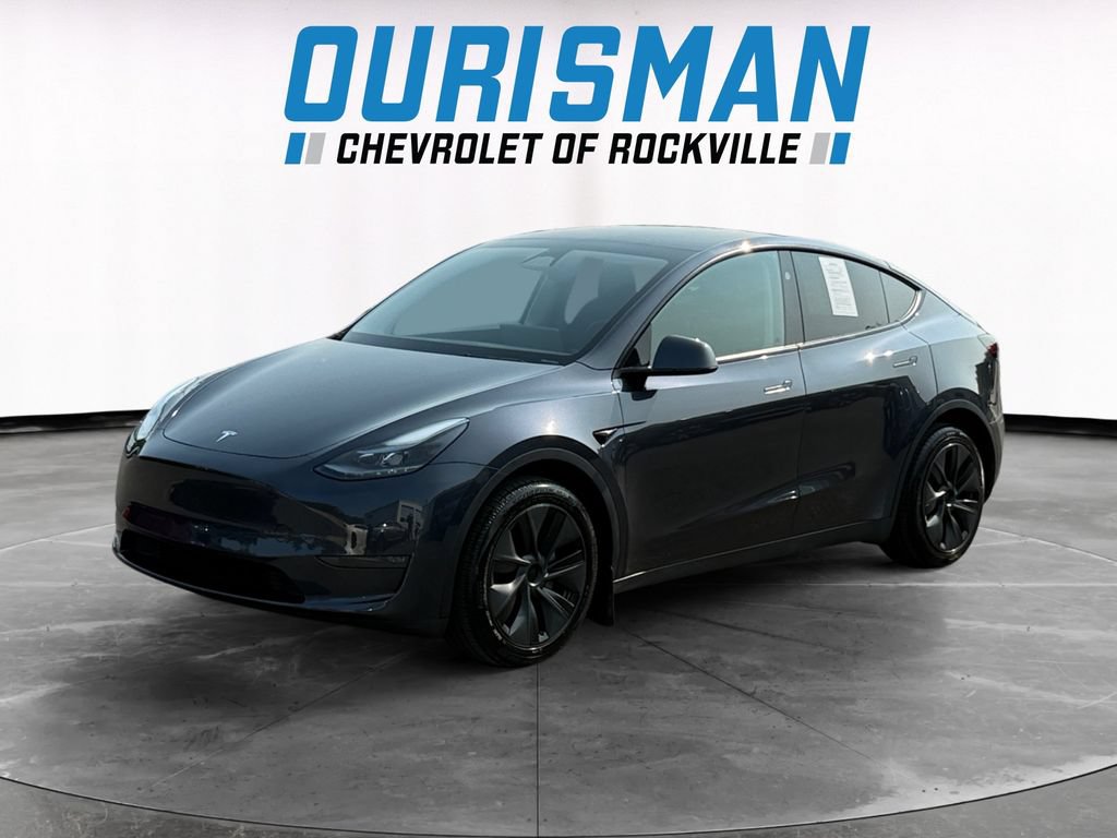 Used 2024 Tesla Model Y Long Range AWD/4WD image 2