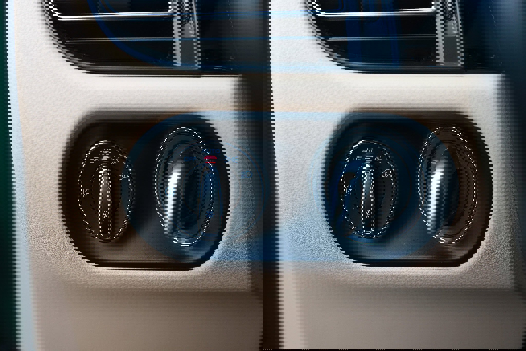 Used 2020 Porsche Macan image 55