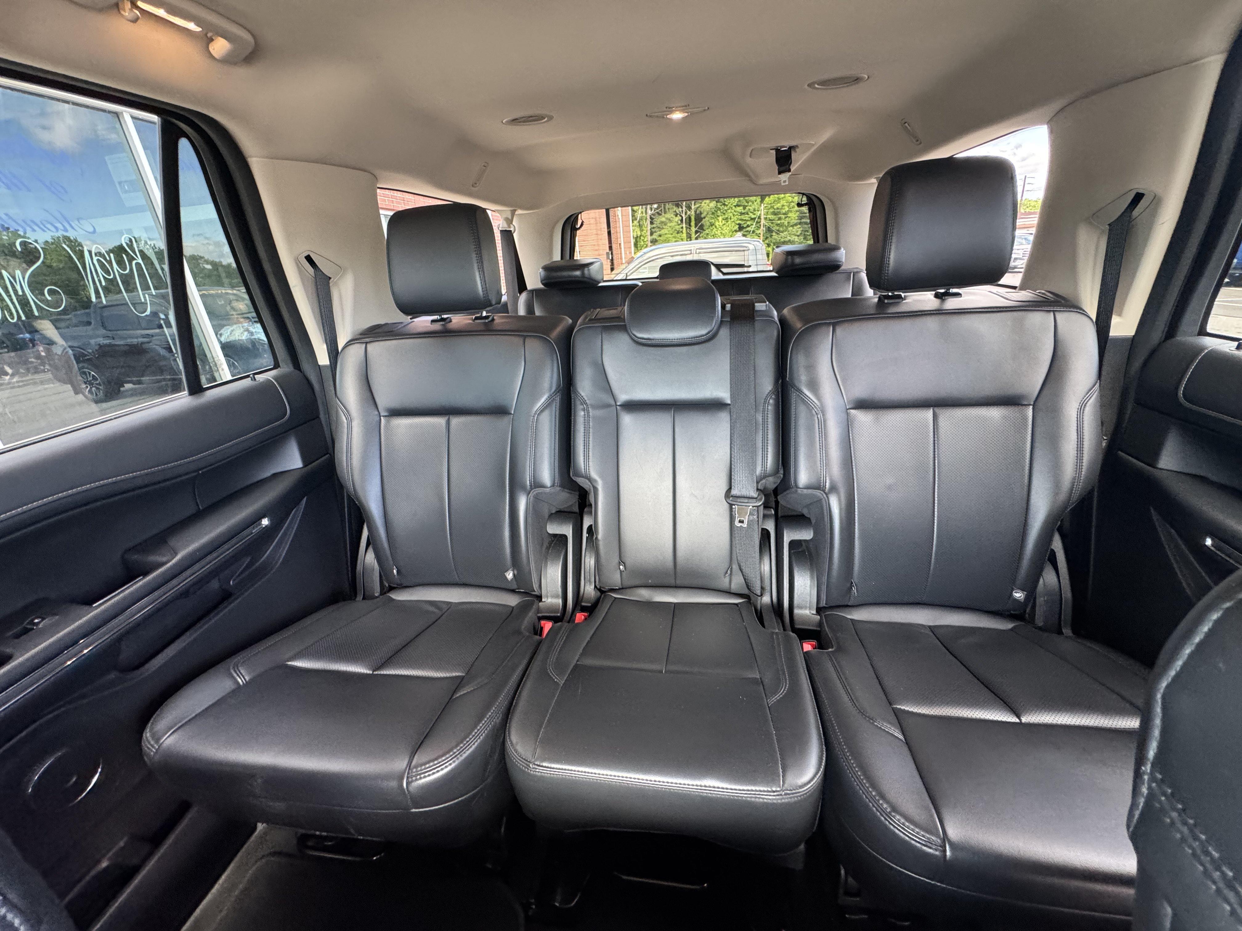 Used 2024 Ford Expedition Max XLT AWD/4WD image 11