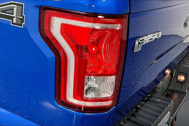 Used 2016 Ford F150 XLT AWD/4WD image 21