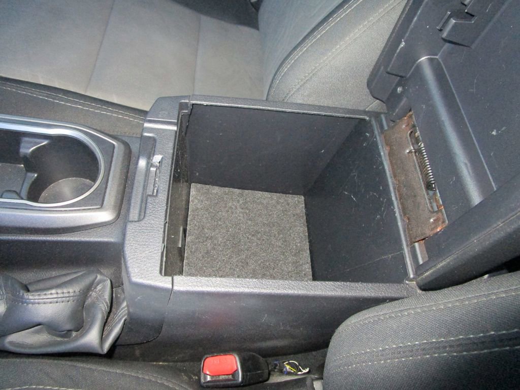 Used 2022 Toyota Tacoma TRD Off-Road image 38