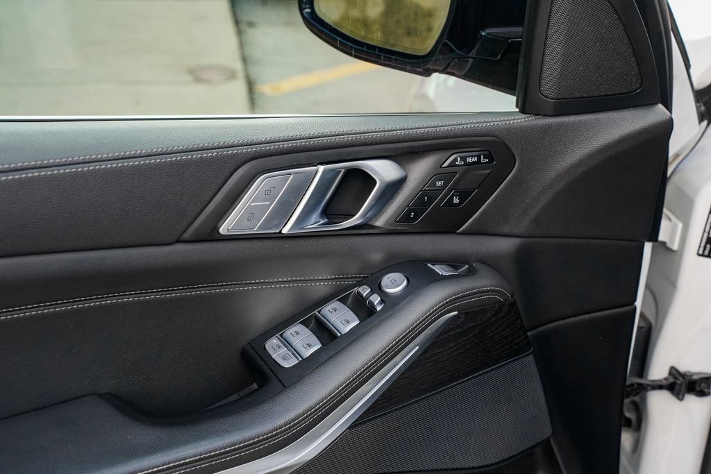 Used 2022 BMW X7 xDrive40i w/ Executive Package image 10