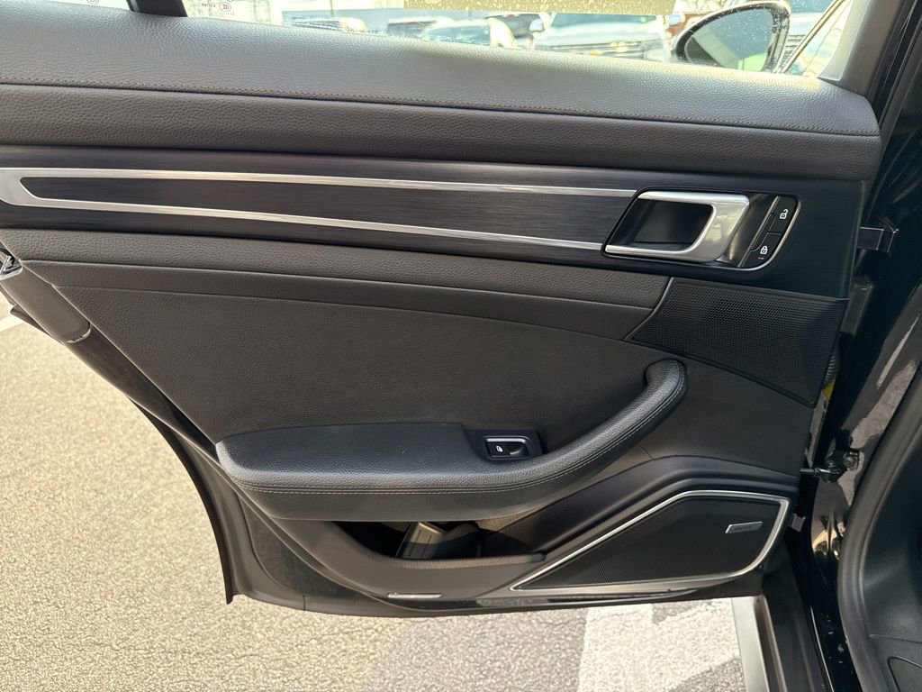 Used 2022 Porsche Panamera 4 Platinum Edition image 45