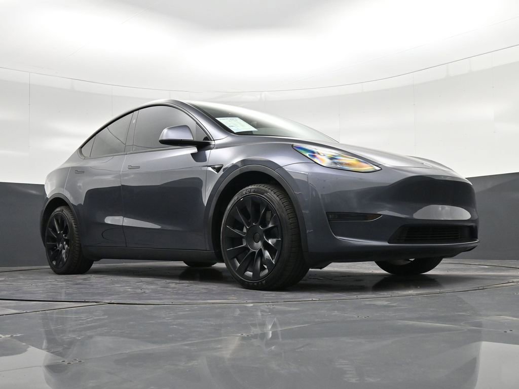 Used 2024 Tesla Model Y Long Range image 29