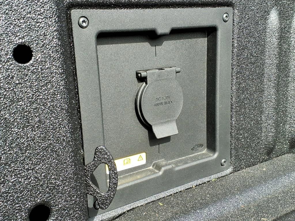 New 2026 Ford F150 XLT w/ Equipment Group 302A MID image 8