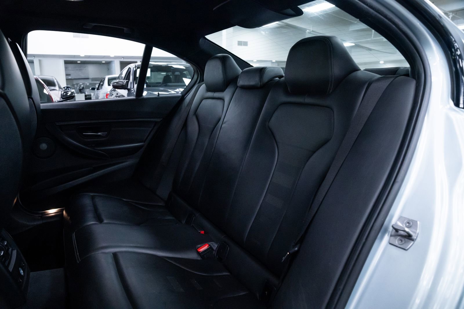 Used 2016 BMW M3 RWD image 24