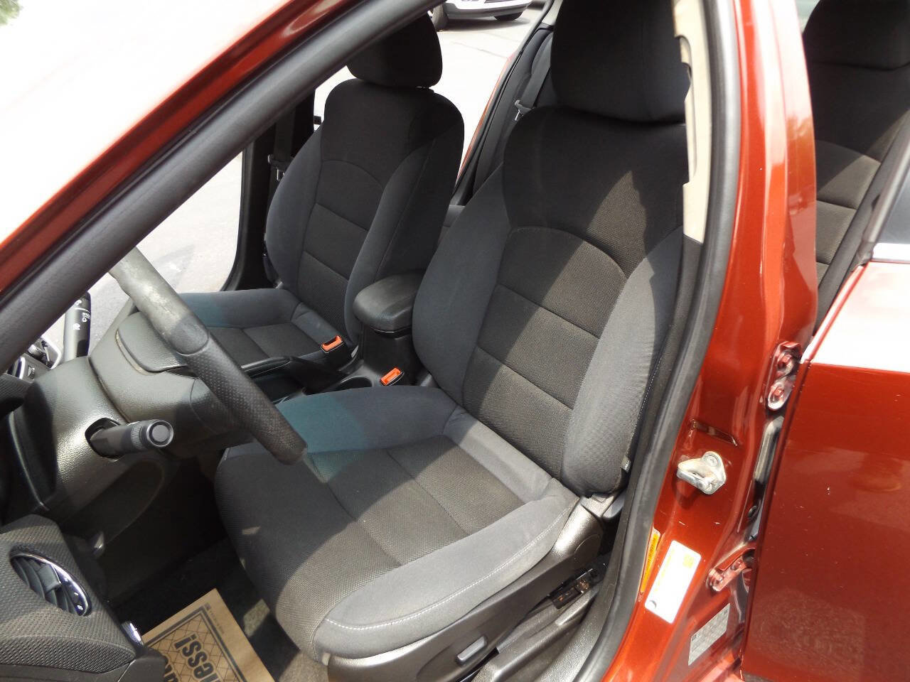 Used 2016 Chevrolet Cruze LT image 14