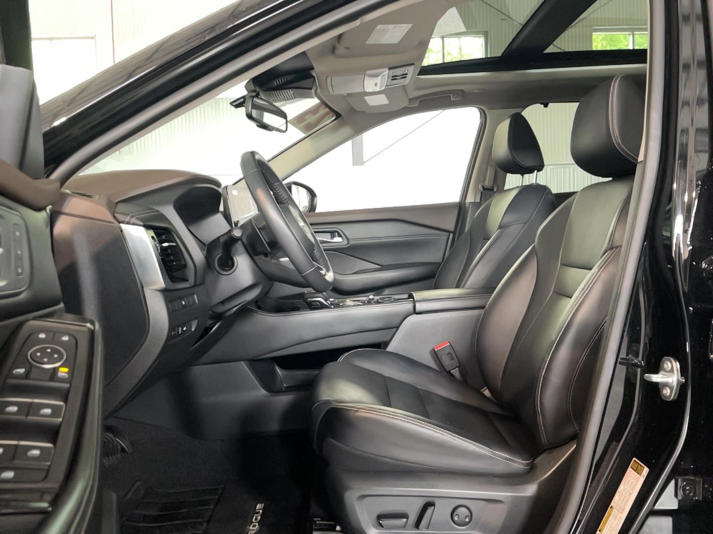 Used 2023 Nissan Rogue SL w/ SL Premium Package AWD/4WD image 6