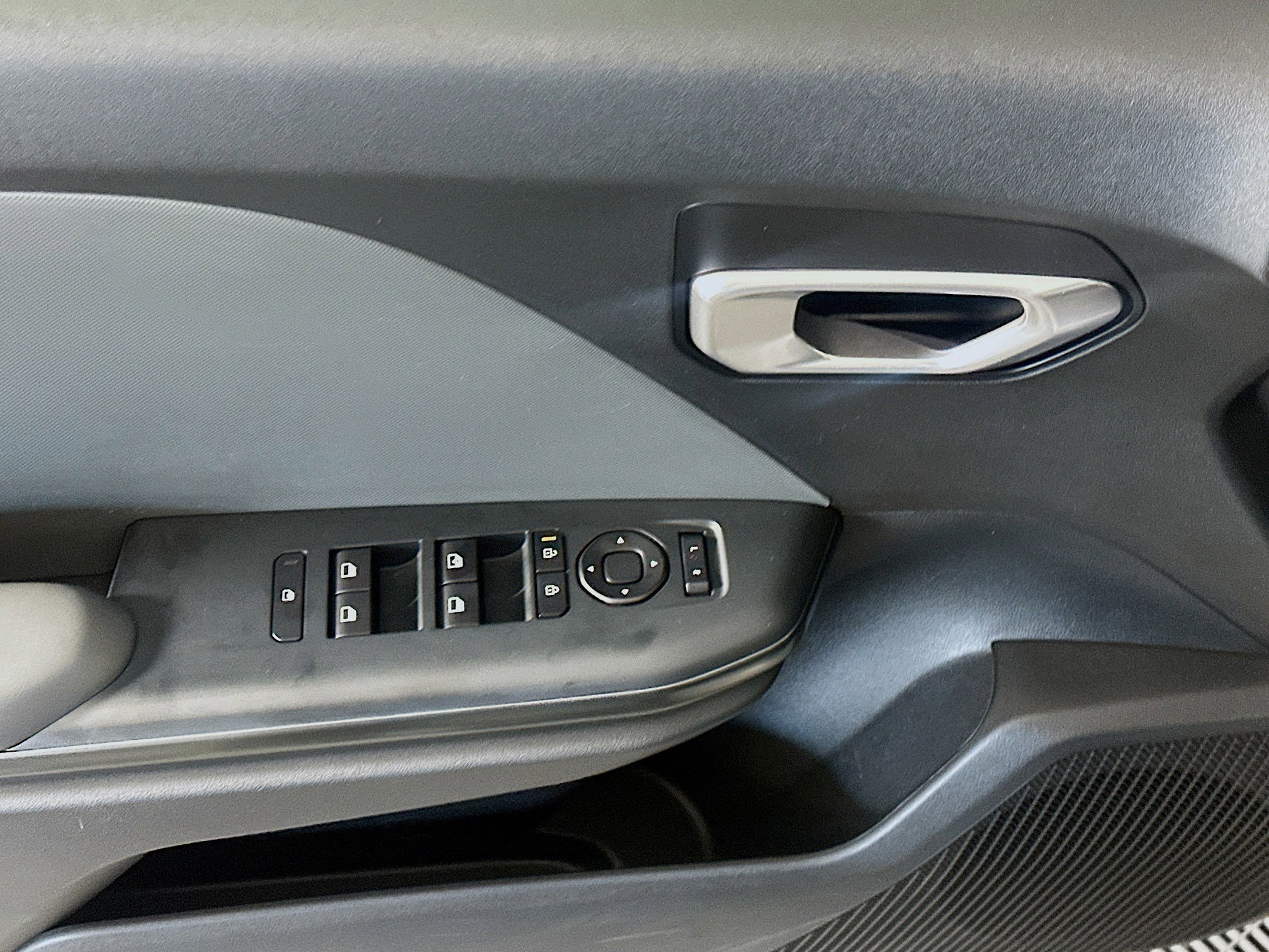 Used 2025 Kia K4 LXS image 15