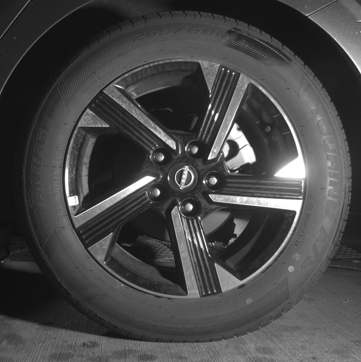 Used 2025 Nissan Sentra SV FWD image 14