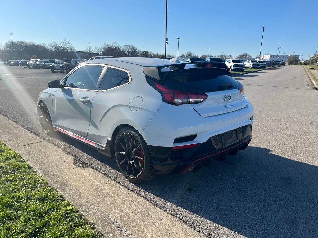 Used 2020 Hyundai Veloster N w/ Performance Package FWD image 4