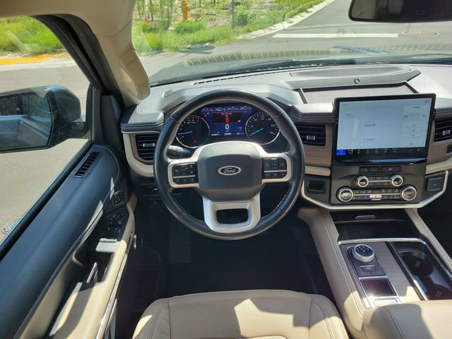 Used 2024 Ford Expedition Limited RWD image 13