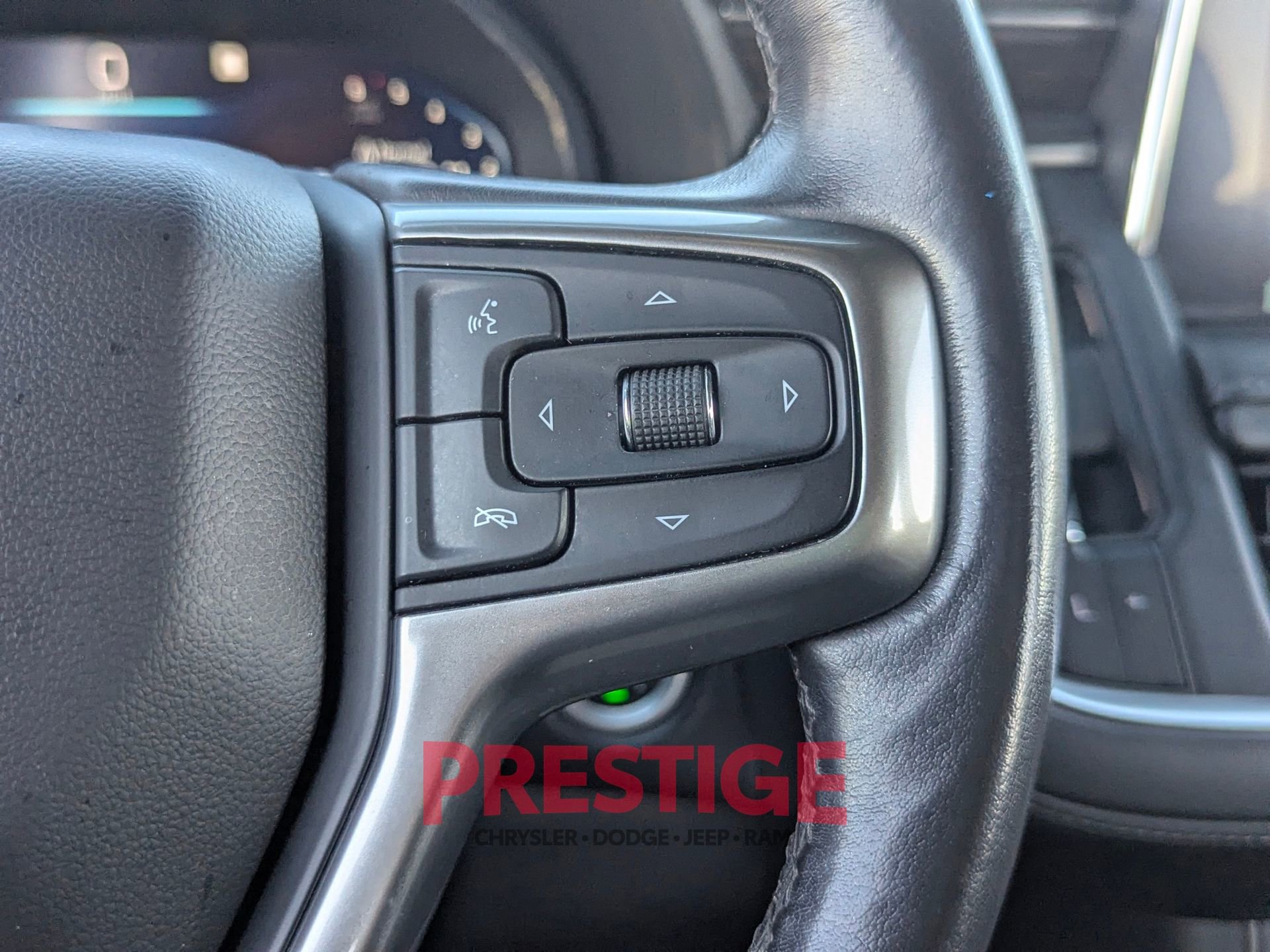Used 2022 Chevrolet Tahoe Z71 w/ Z71 Off-Road Package AWD/4WD image 25