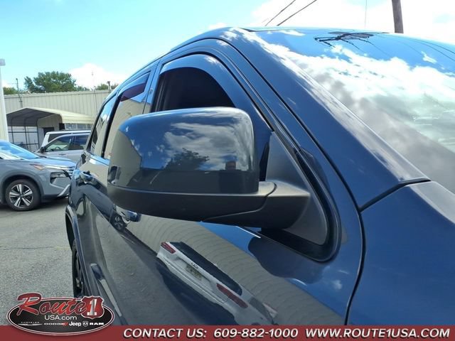 Used 2018 Jeep Grand Cherokee Altitude AWD/4WD image 11