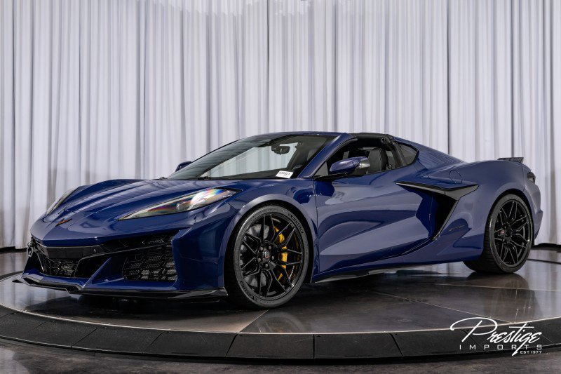 Used 2025 Chevrolet Corvette Z06 w/ Stealth Interior Trim Package image 8