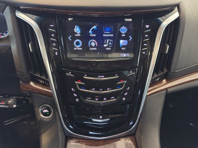 Used 2019 Cadillac Escalade Premium Luxury AWD/4WD image 19