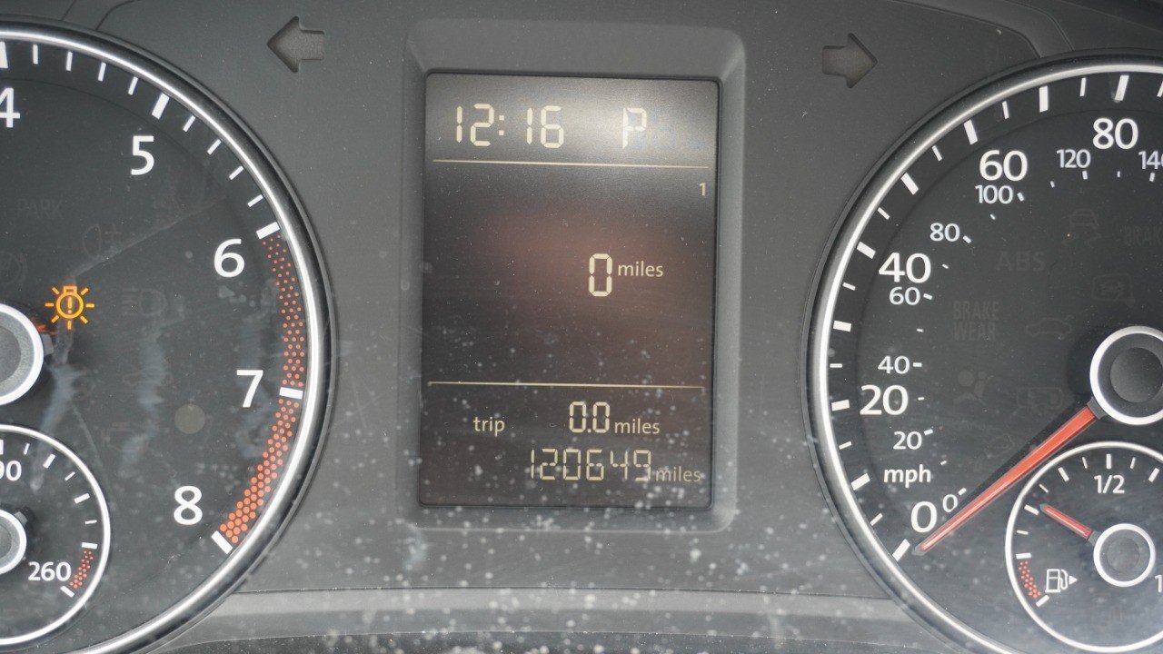 Used 2014 Volkswagen Passat 1.8T Wolfsburg Edition FWD image 16