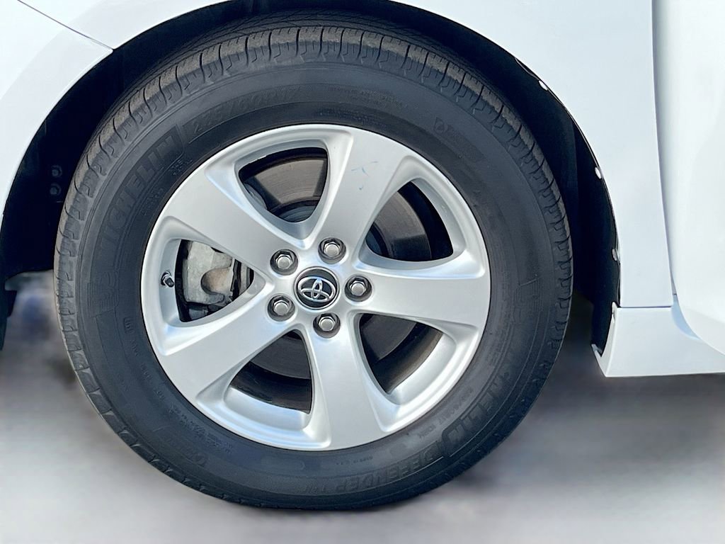 Used 2020 Toyota Sienna LE FWD image 32