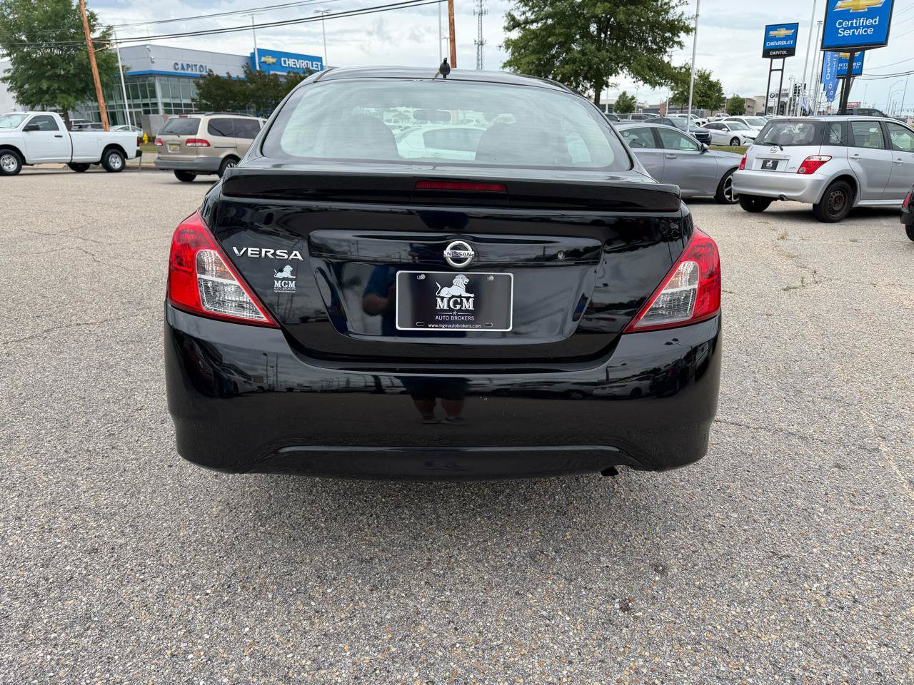 Used 2017 Nissan Versa S Plus FWD image 15