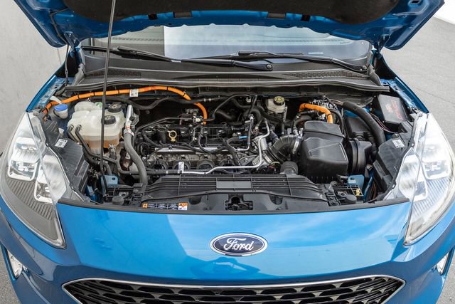 Used 2020 Ford Escape Titanium w/ Titanium Premium Package 2.0 image 17