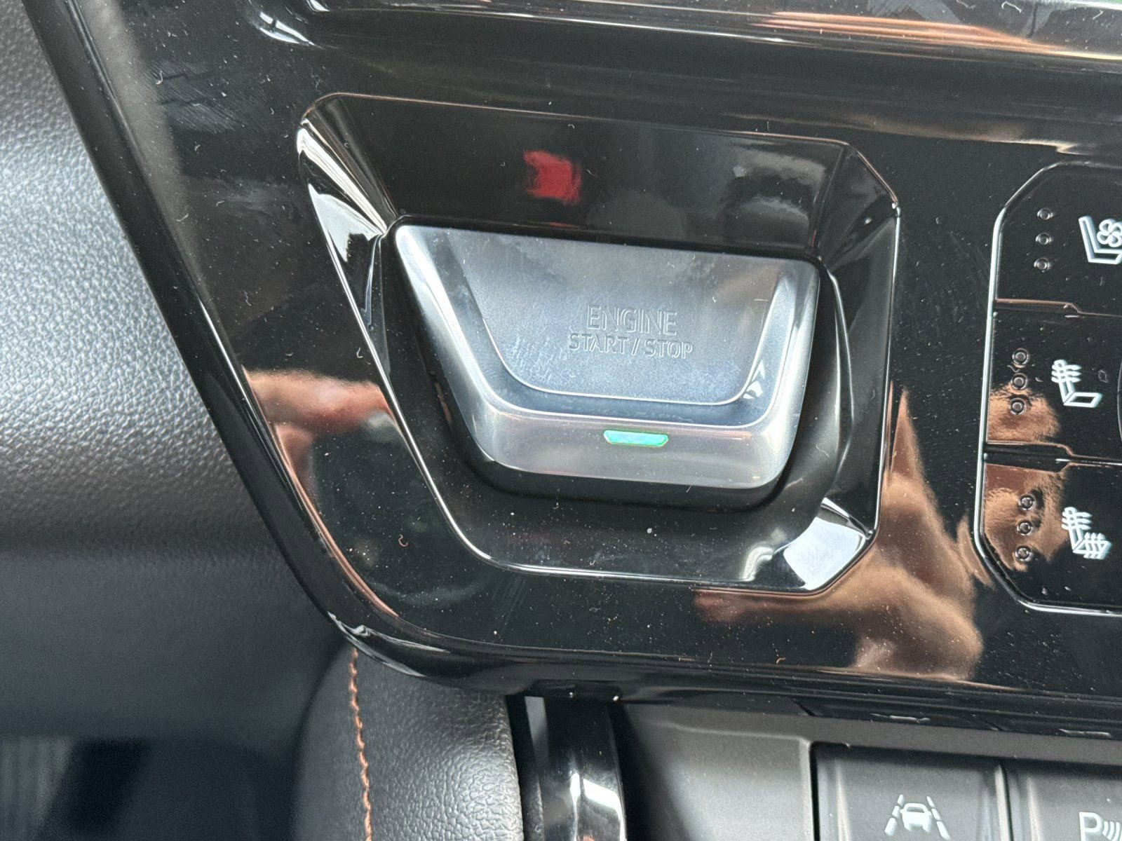 New 2026 GMC Sierra 1500 AT4 w/ AT4 Premium Package image 25