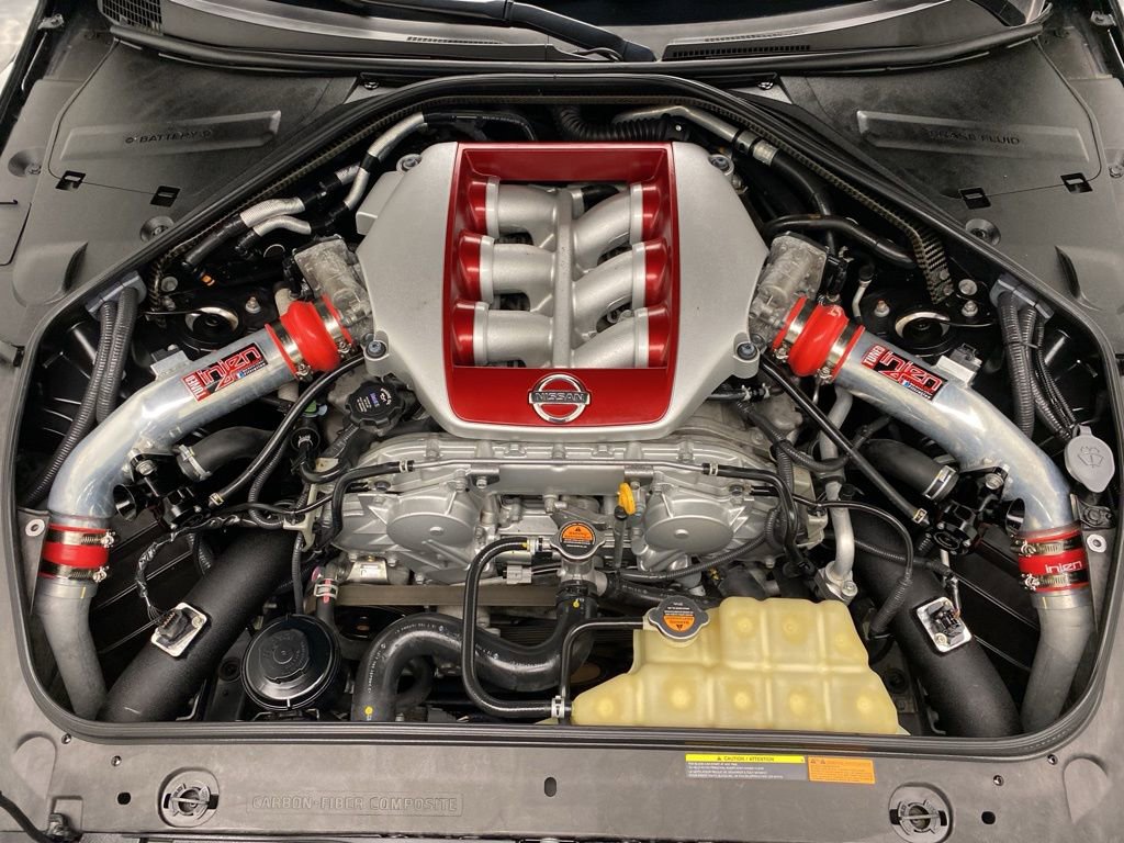 Used 2013 Nissan GT-R AWD/4WD image 29