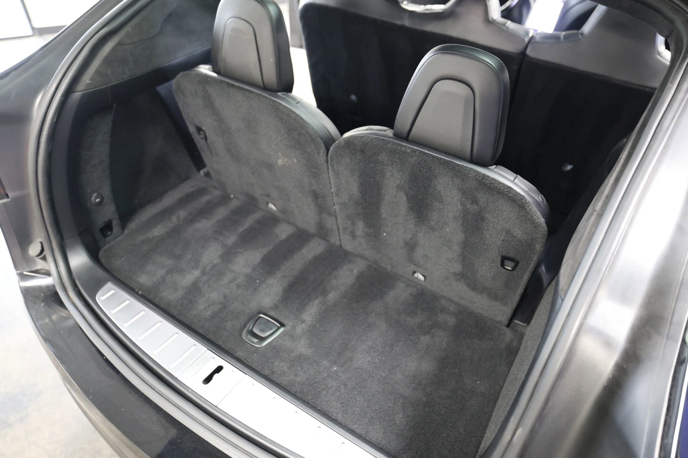 Used 2018 Tesla Model X 75D image 51