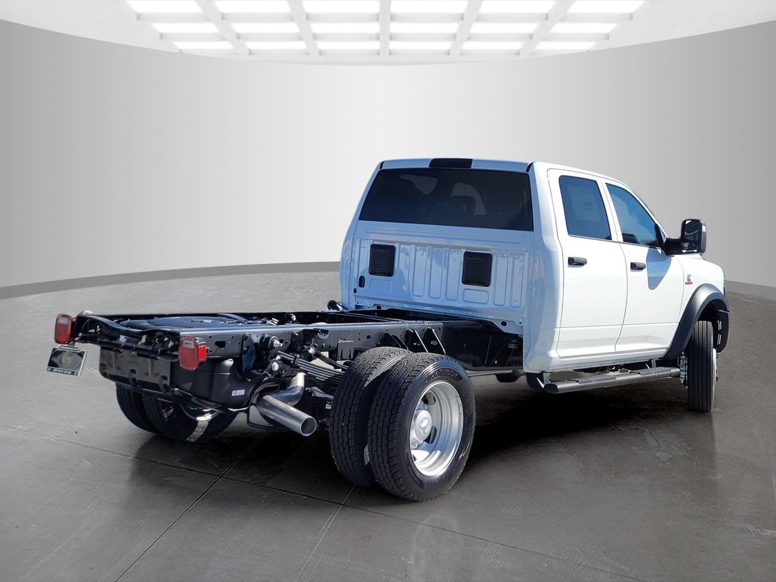 New 2026 RAM 5500 Tradesman w/ Chrome Appearance Group AWD/4WD image 5