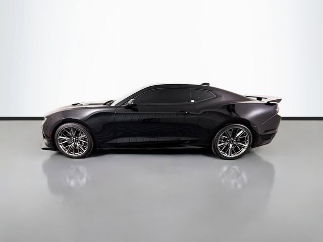Used 2022 Chevrolet Camaro ZL1 image 4