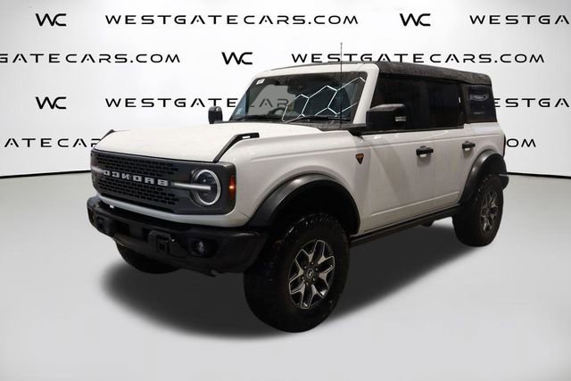 Used 2023 Ford Bronco Badlands image 1