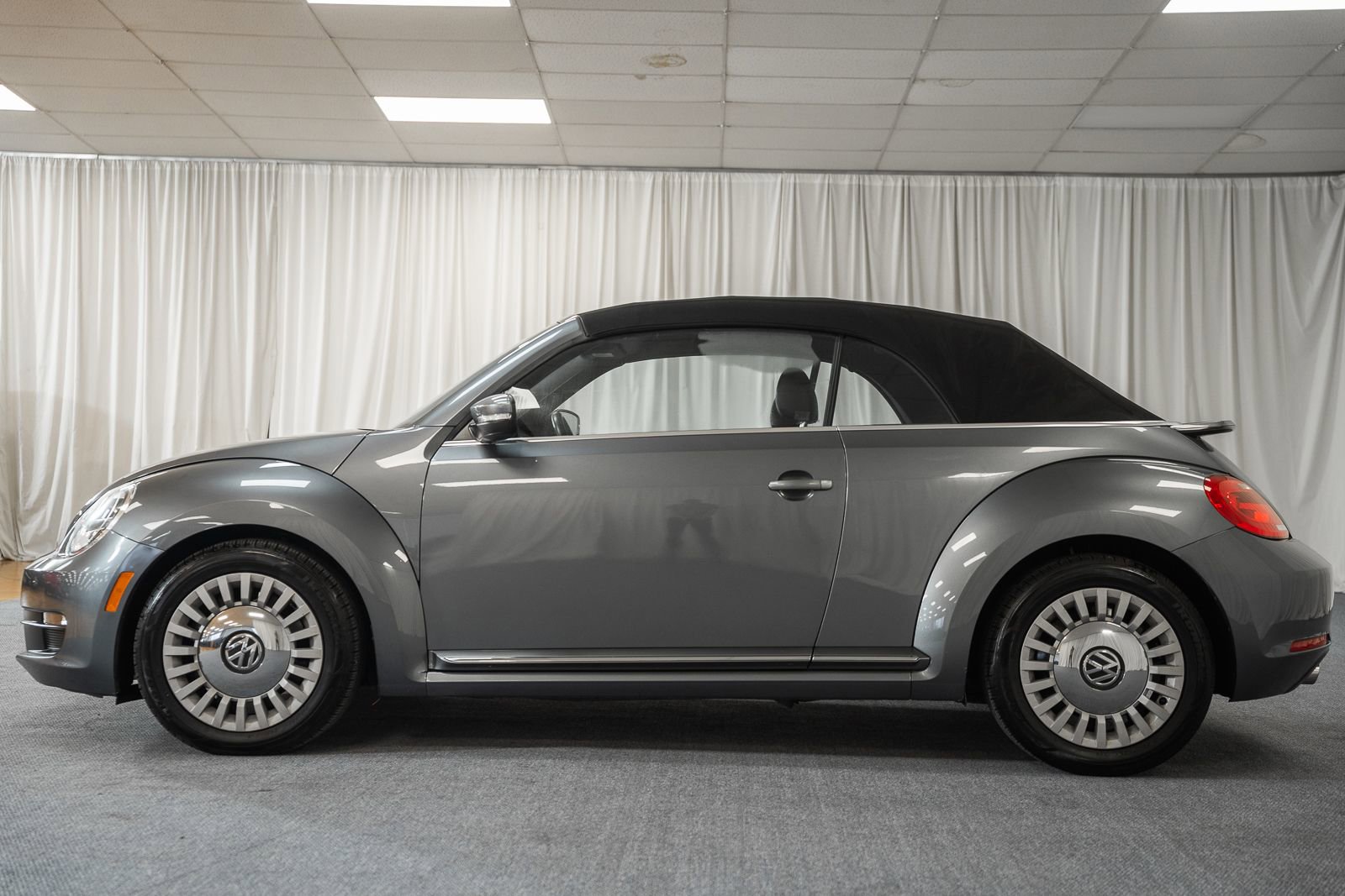 Used 2014 Volkswagen Beetle 2.5 image 5