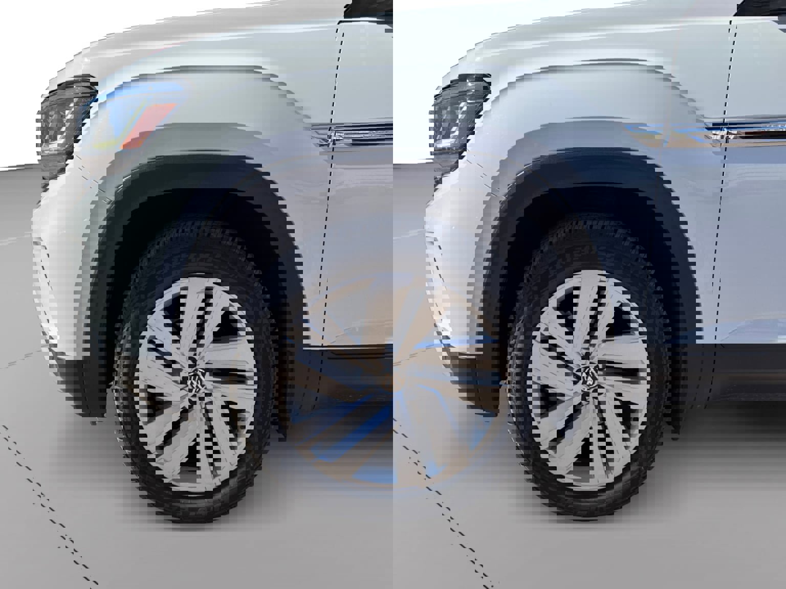 Used 2021 Volkswagen Atlas Cross Sport SE image 9