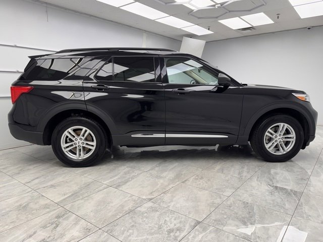 Used 2023 Ford Explorer XLT w/ Equipment Group 202A image 9