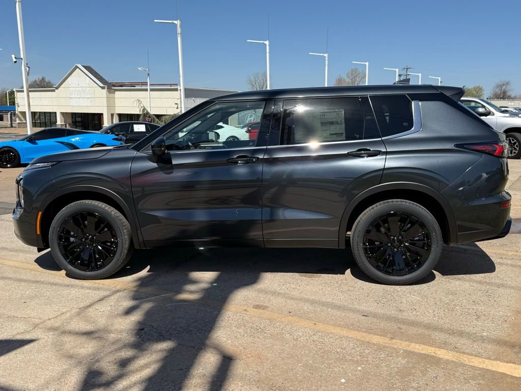 New 2026 Mitsubishi Outlander LE image 7