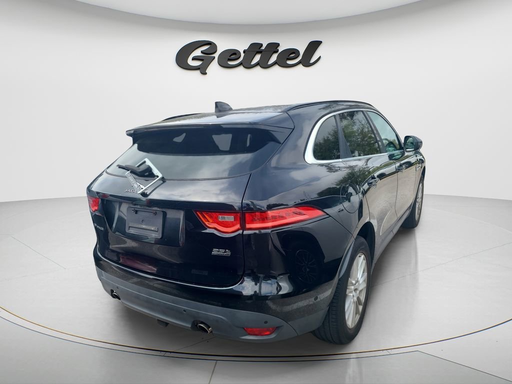 Used 2020 Jaguar F-PACE Prestige image 31