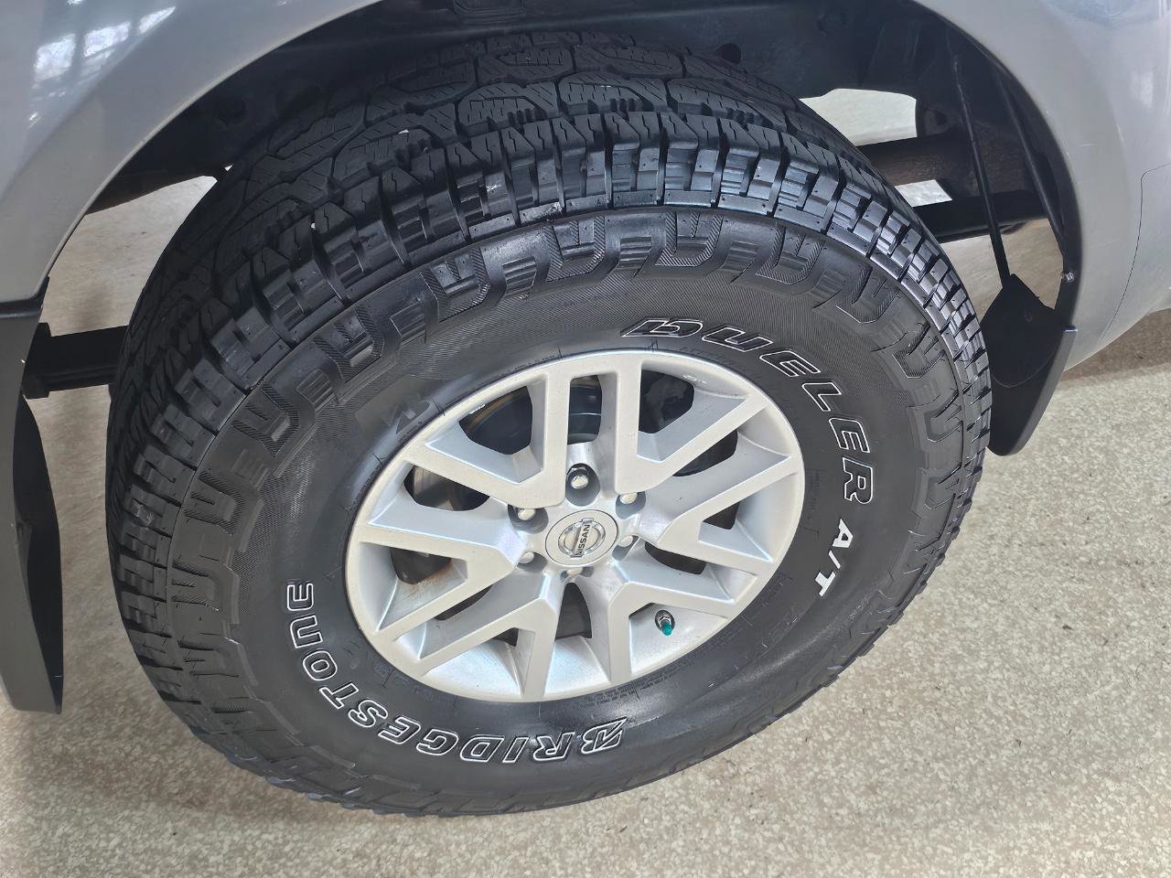Used 2017 Nissan Frontier SV image 41
