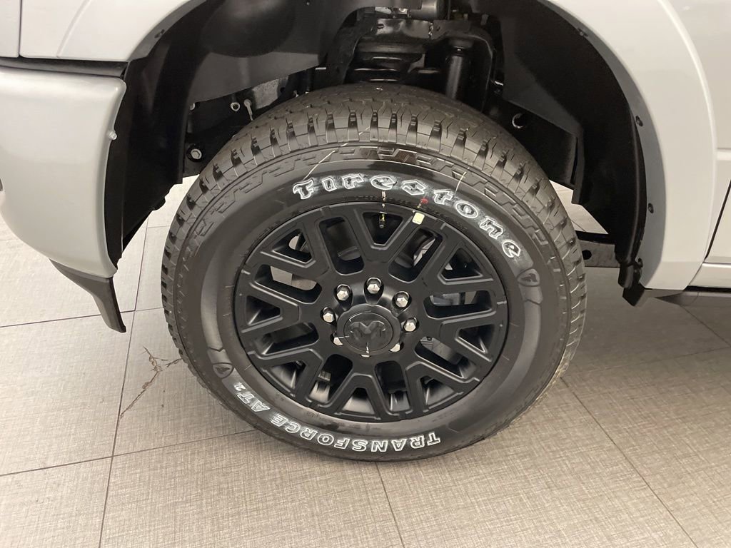 New 2026 RAM 2500 Limited AWD/4WD image 10