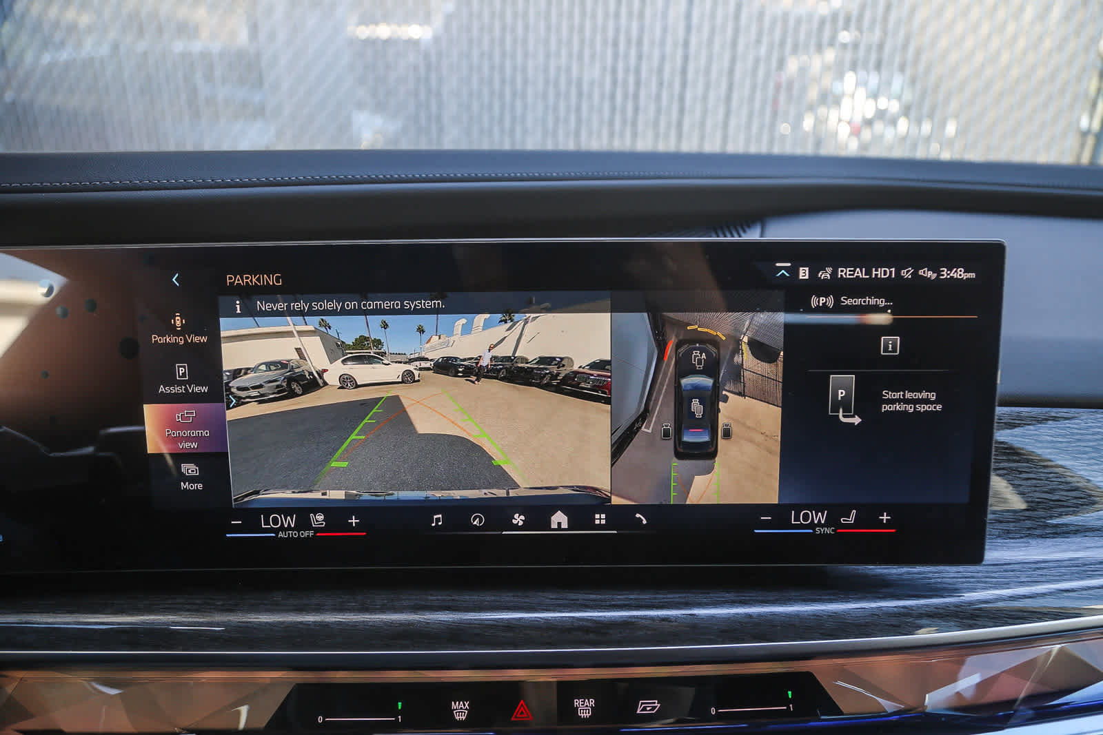 Used 2026 BMW 750e xDrive 750e xDrive w/ Premium Package image 20