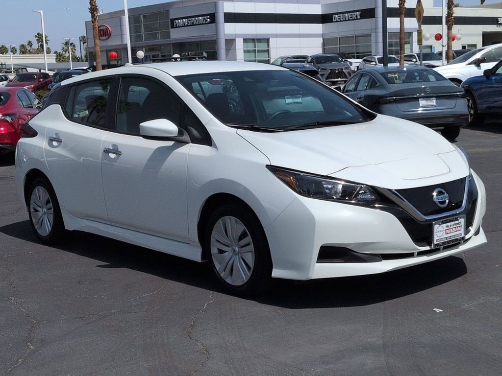 Used 2020 Nissan Leaf S image 6