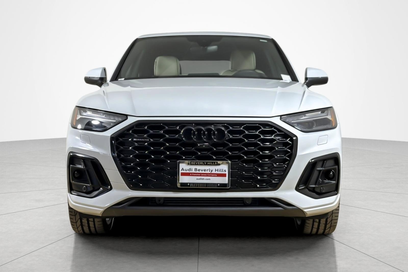 Used 2023 Audi Q5 2.0T Prestige w/ Prestige Package AWD/4WD image 8