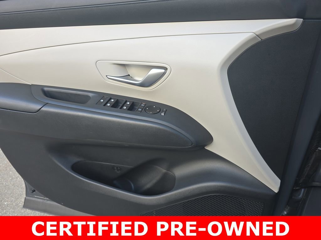 Used 2025 Hyundai Tucson SE image 28