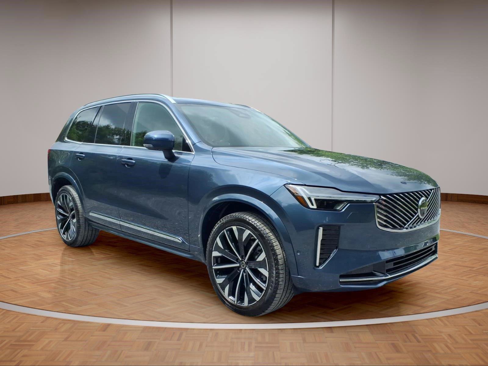 Certified 2026 Volvo XC90 B6 Plus
