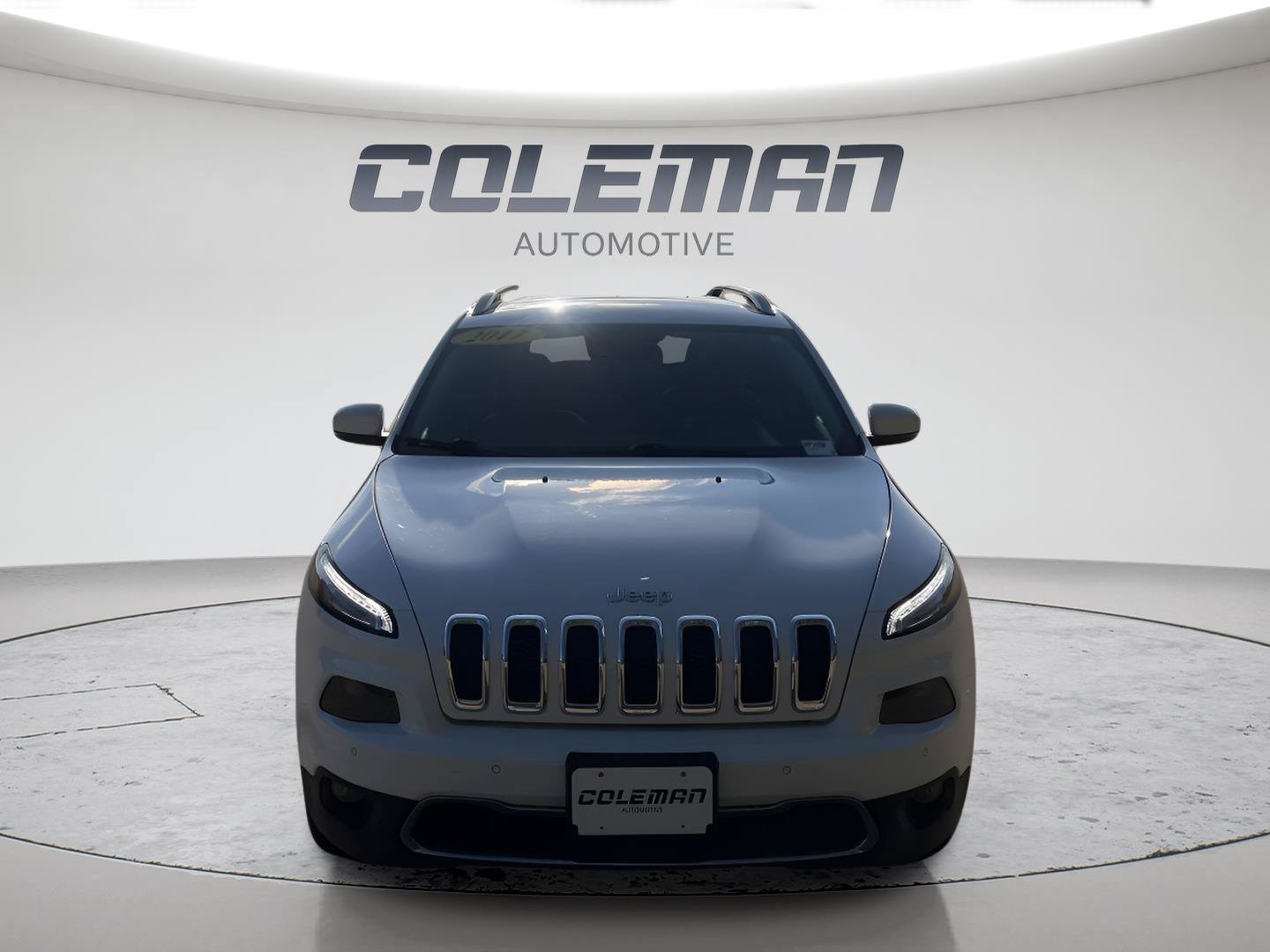 Used 2017 Jeep Cherokee Limited w/ Luxury Group AWD/4WD image 26