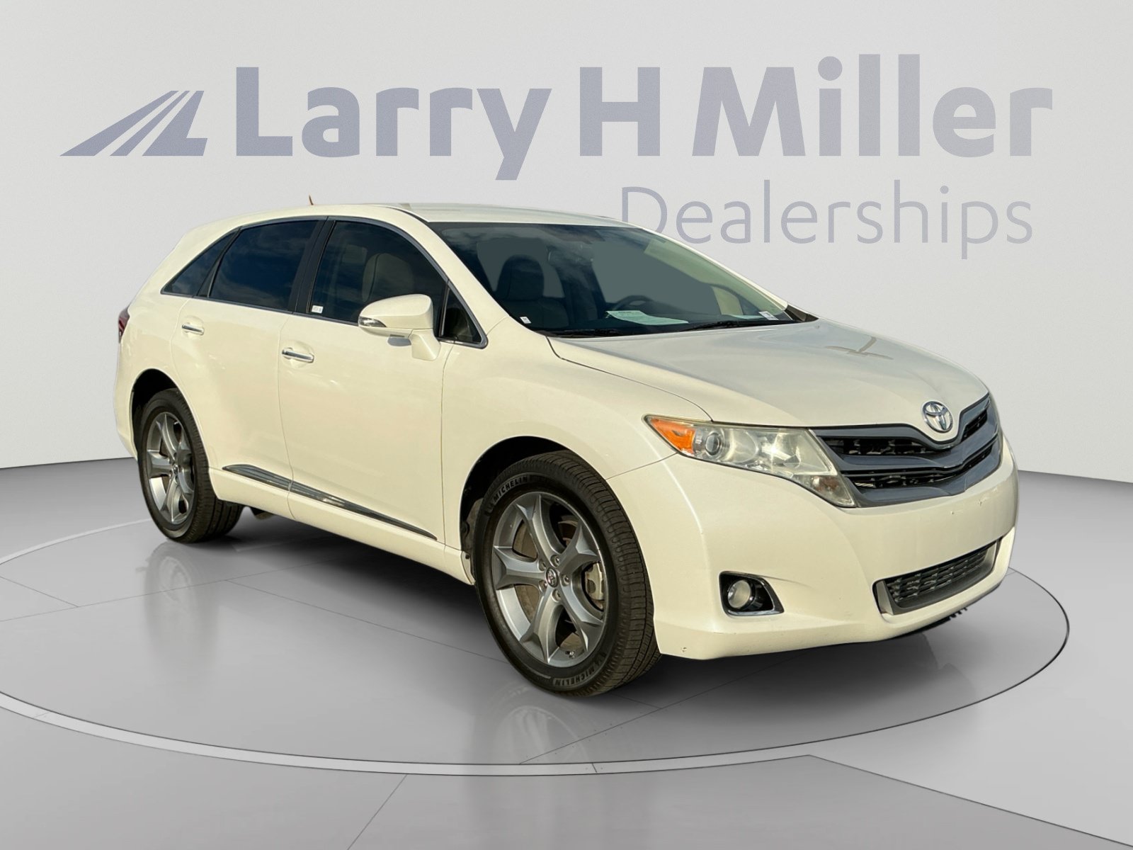 Used 2013 Toyota Venza XLE FWD image 7