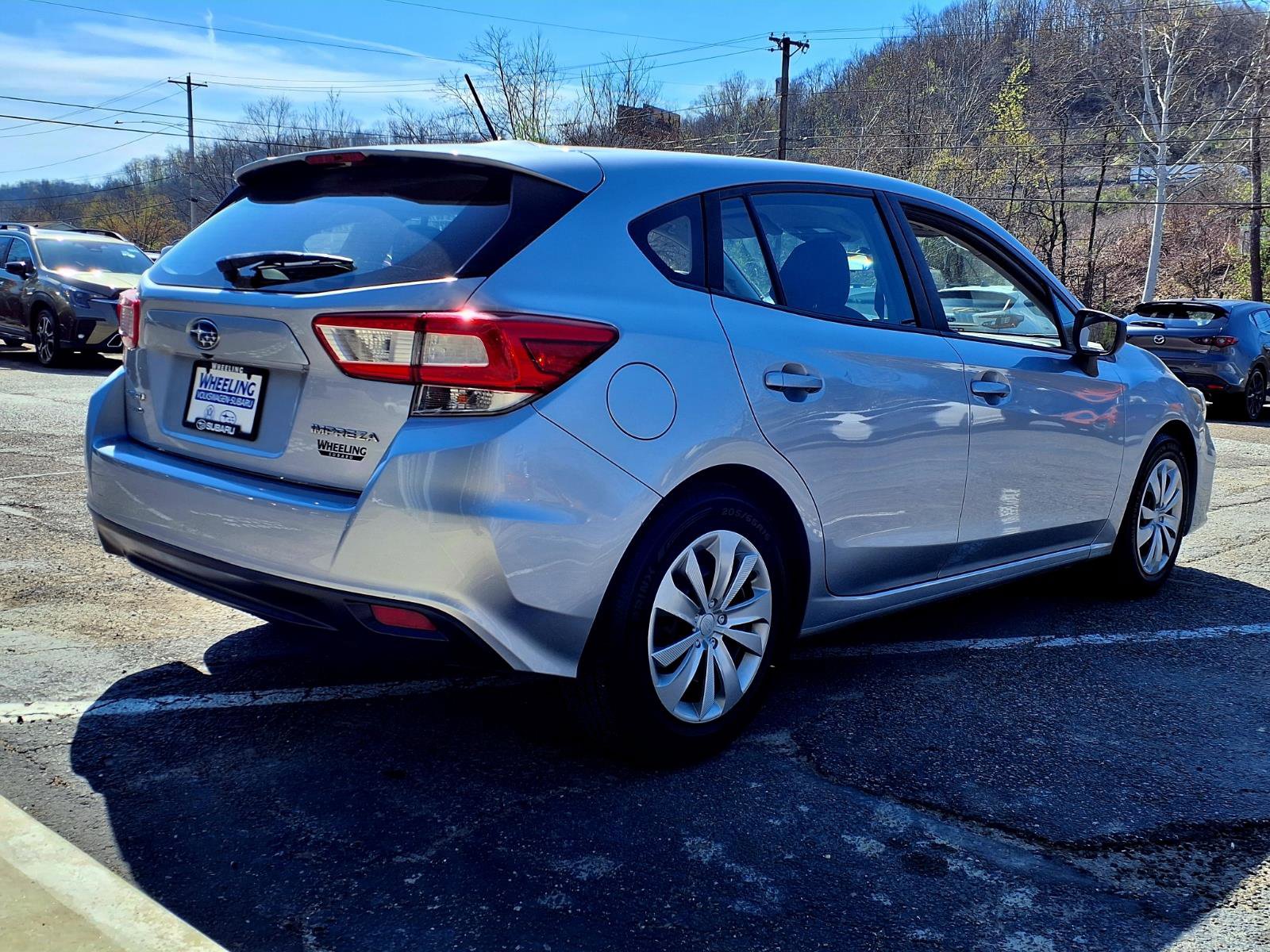 Used 2019 Subaru Impreza 2.0i image 3