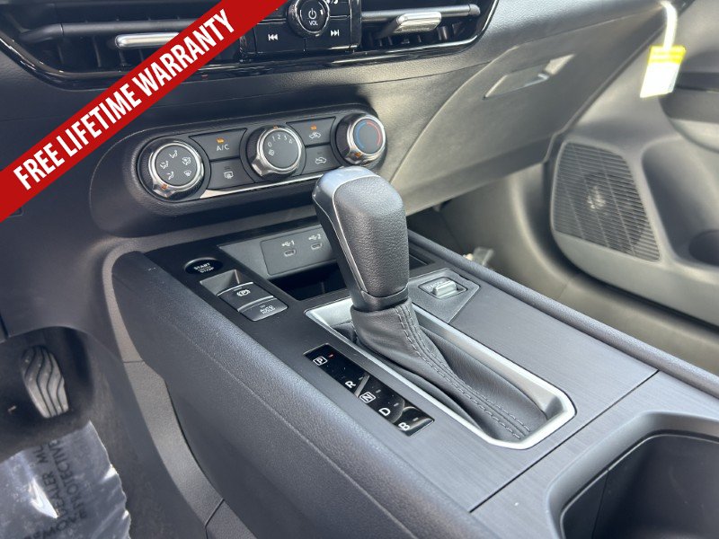 New 2026 Nissan Kicks S FWD image 21