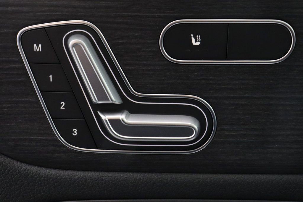 New 2025 Mercedes-Benz GLA 250 4MATIC image 15