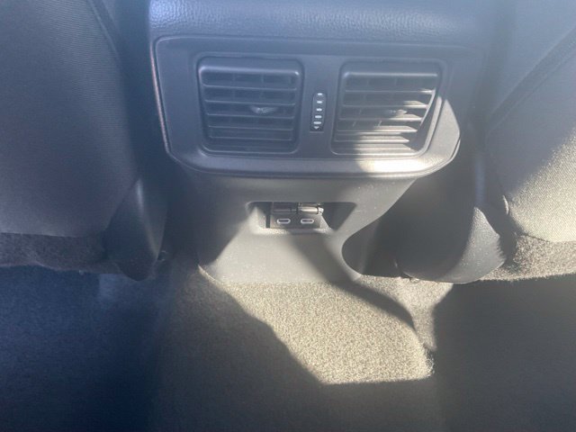 Used 2025 Toyota RAV4 XLE AWD/4WD image 12