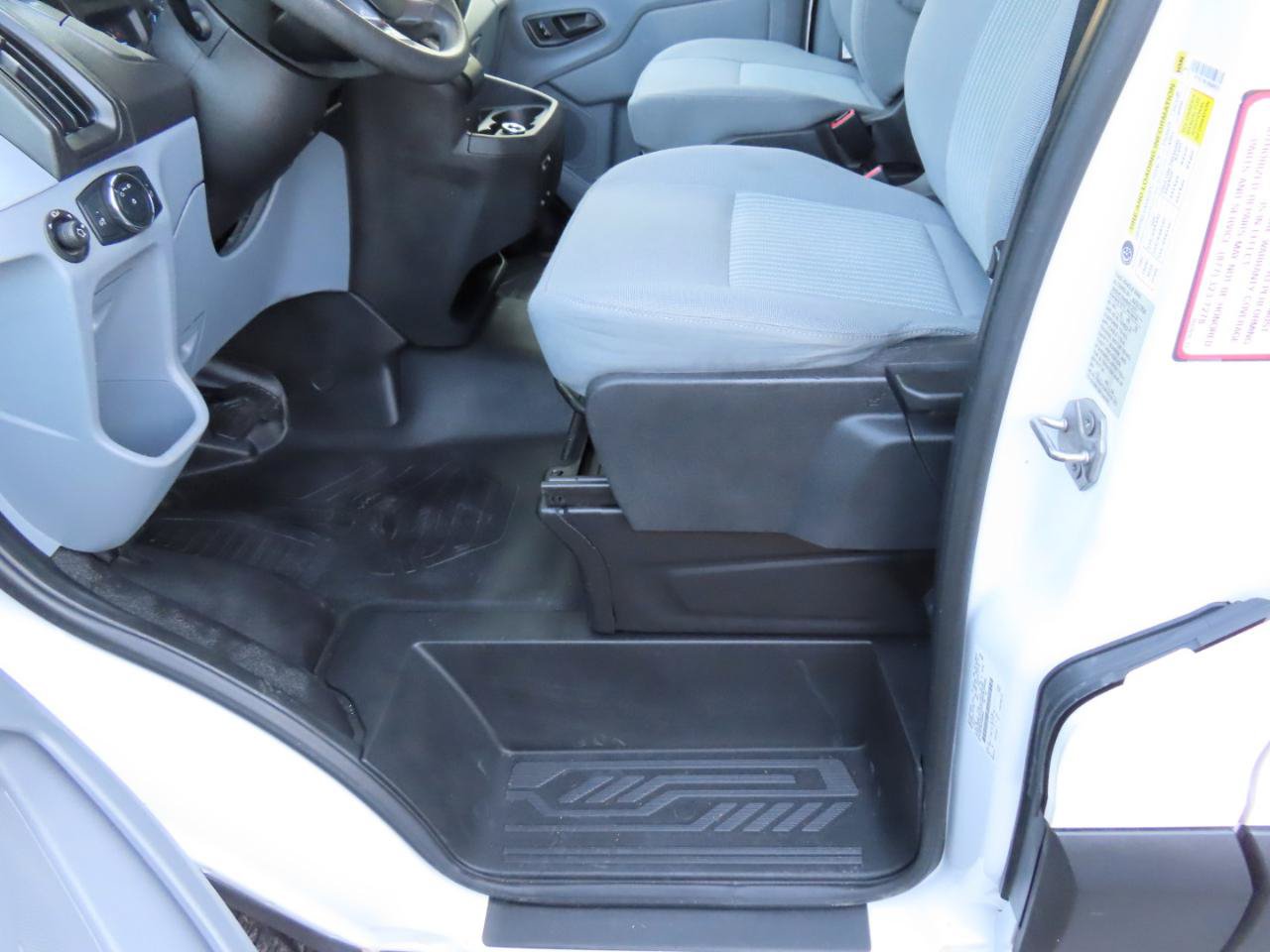Used 2019 Ford Transit 150 130 Low Roof RWD image 19