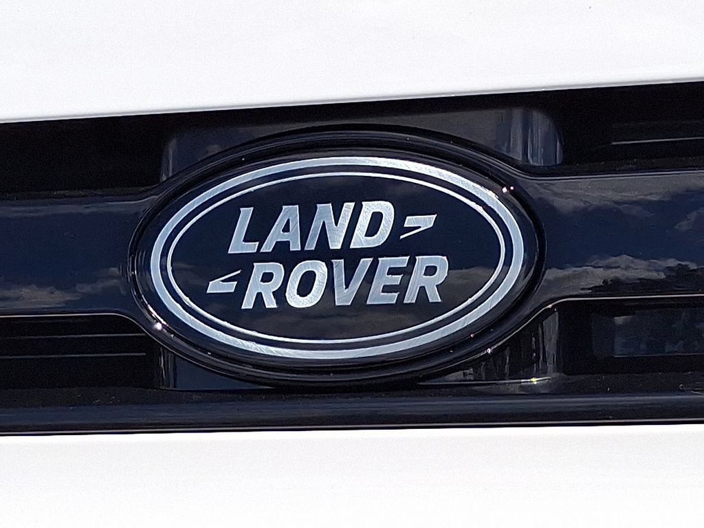 New 2026 Land Rover Defender 130 V8 AWD/4WD image 19